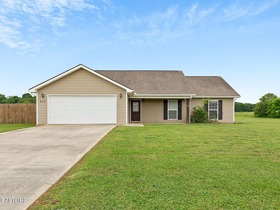 1st image of 825 Bonnethead Ln