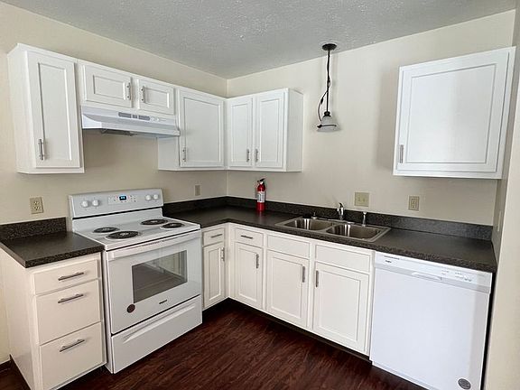2nd image of 8126 Stadler Ave #1