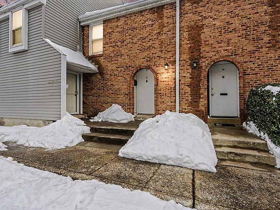 2nd image of 144 Brandywine Dr APT C