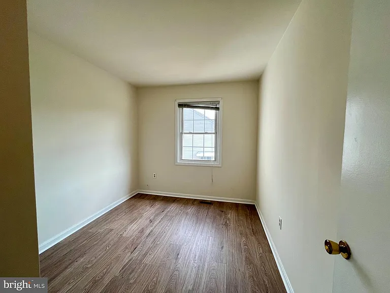 8421 McKenzie Cir — Photo 27