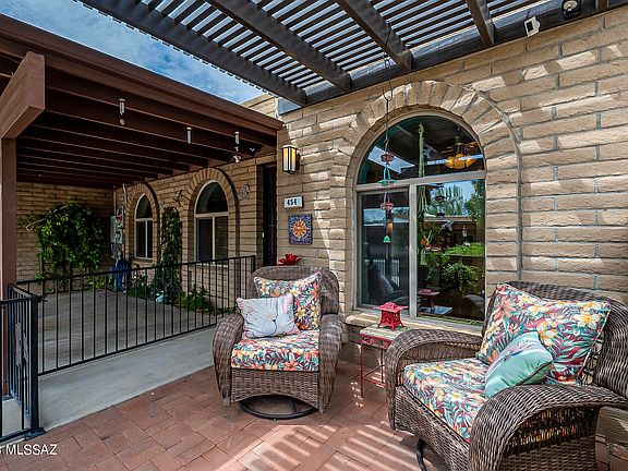 3rd image of 454 W Calle Lago