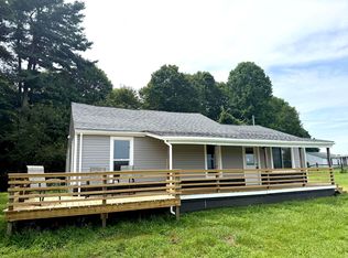 325 Lake Rd SE, Lancaster, OH 43130