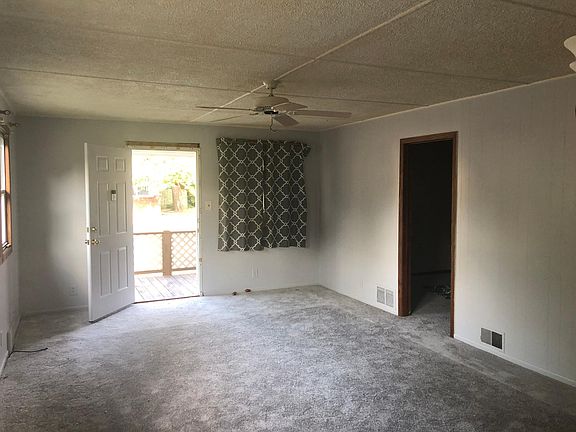 3rd image of 1714 Caroline St