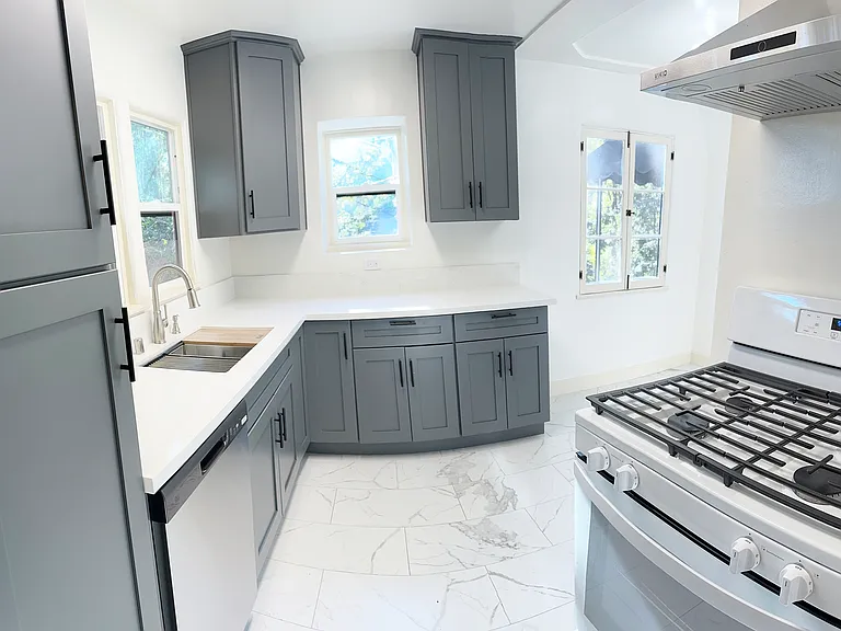 1764 Prospect Dr — Photo 12