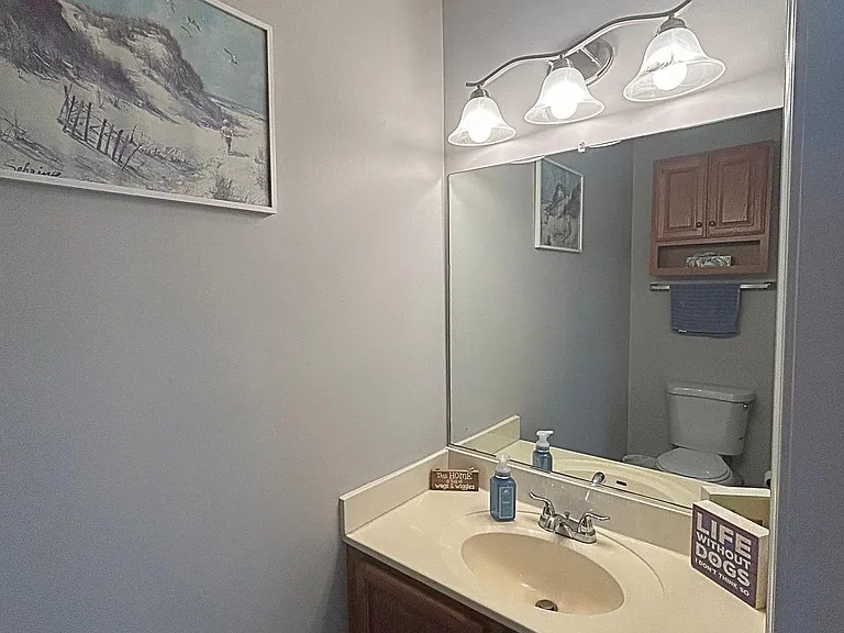 715 Acorn Ct — Photo 27