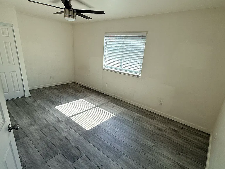 5203 E Falls View Dr — Photo 17