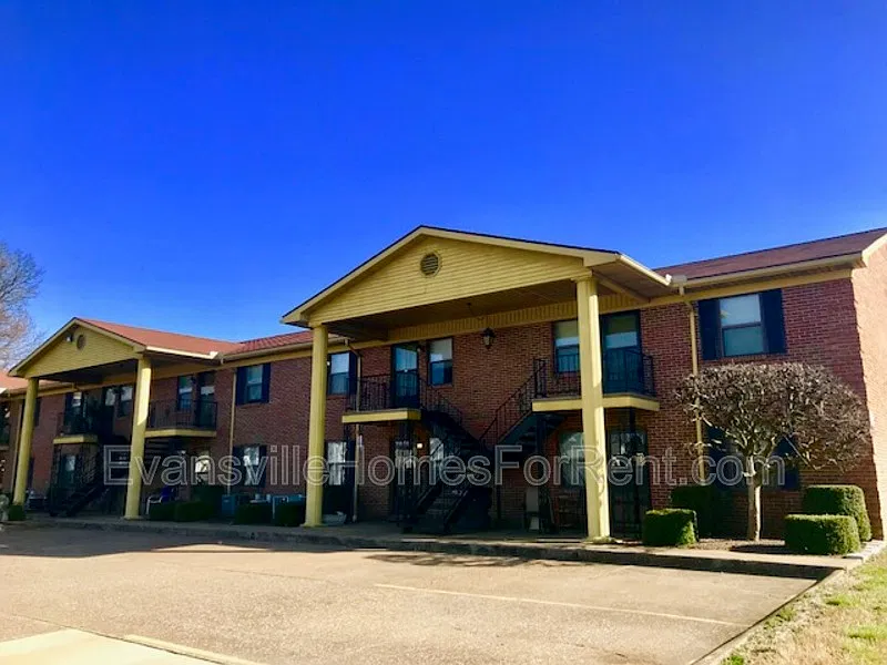 1 bed, 1.0 bath, 700 sqft, $675 — Photo 1