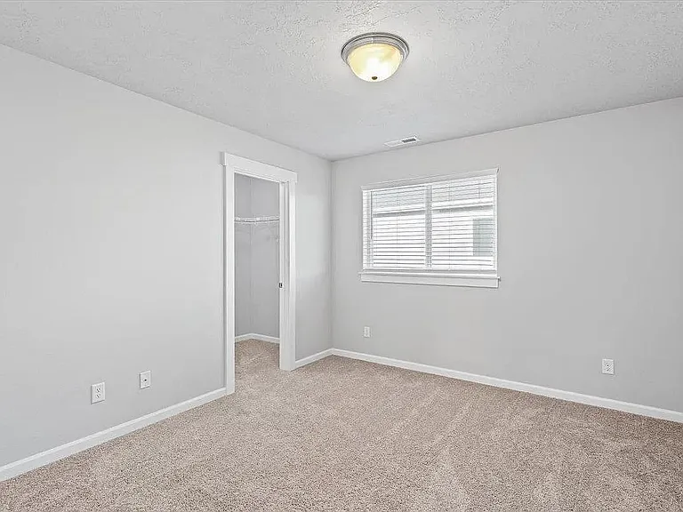 1229 S Greenacres Ct — Photo 30