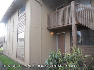 415 5th St, Hoquiam, WA 98550