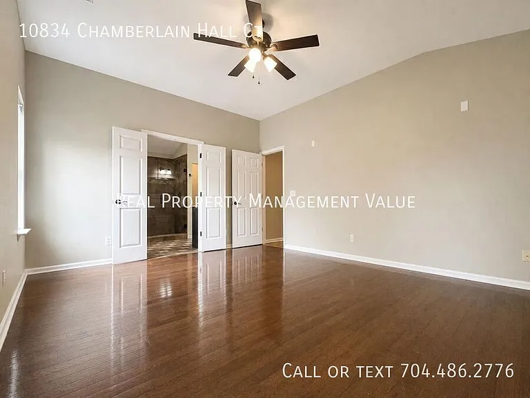 10834 Chamberlain Hall Ct — Photo 28