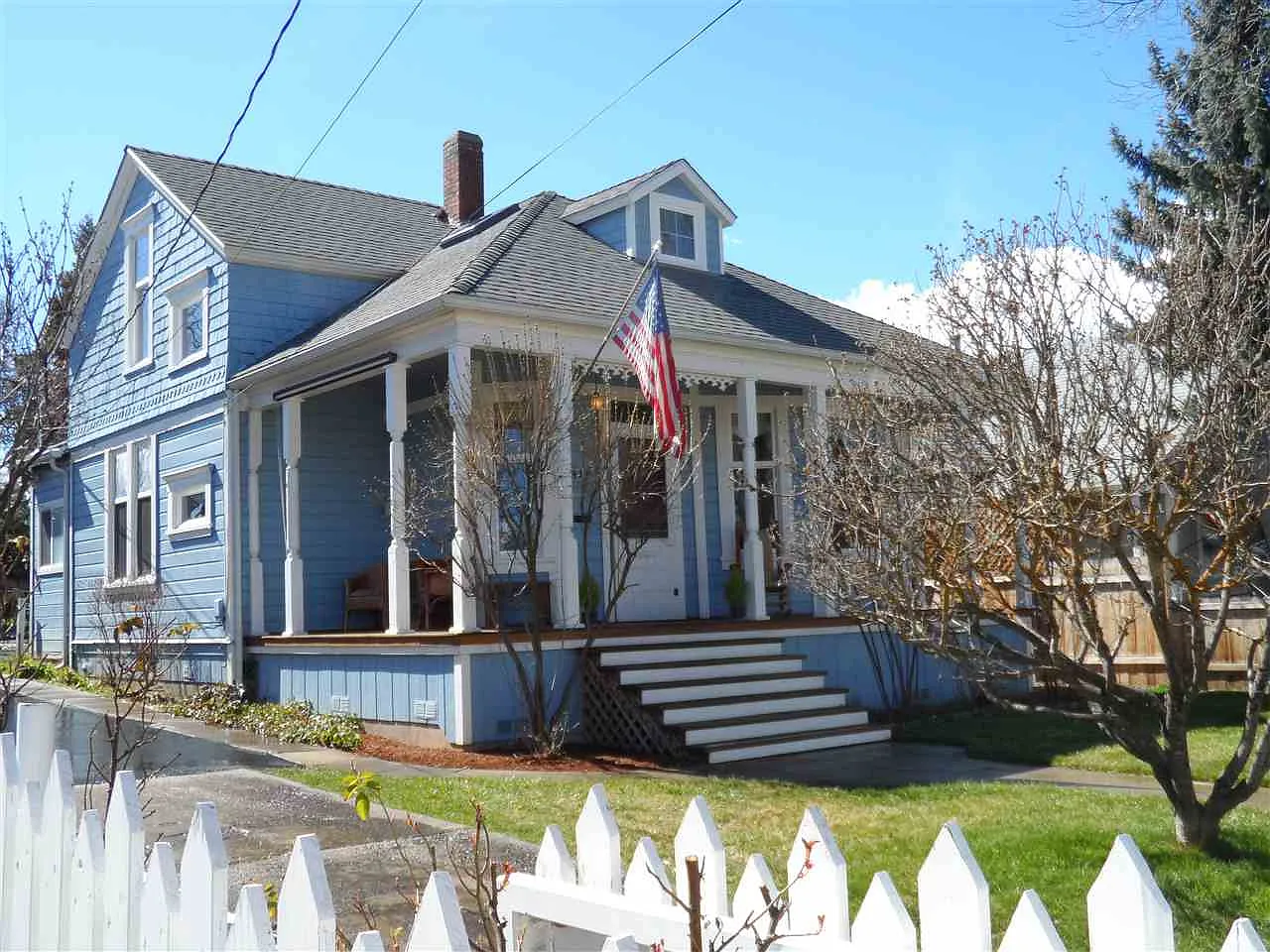 415 Butte St photo 1