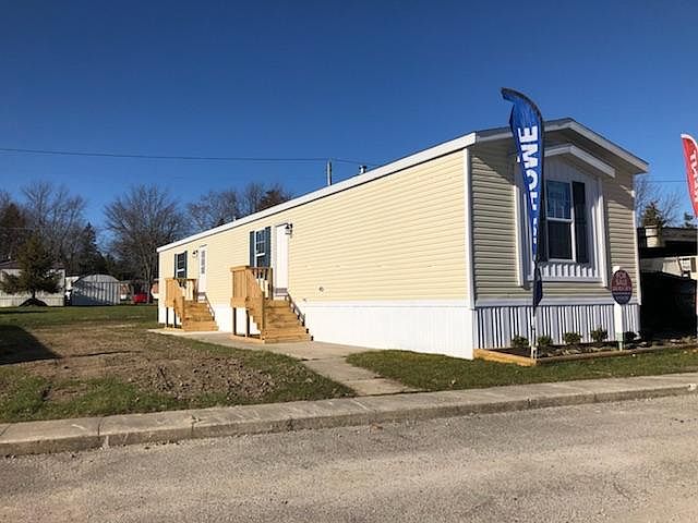 2nd image of 820 Cari Dr