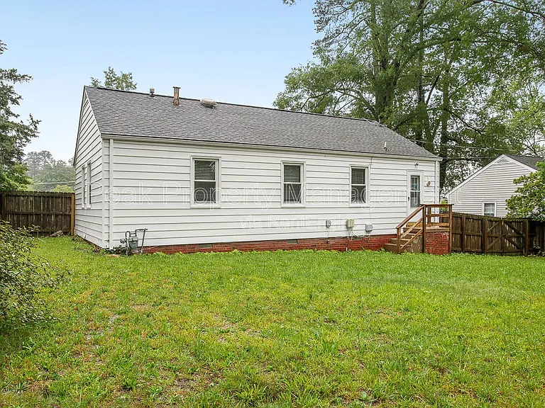8514 Wetherly Dr — Photo 25