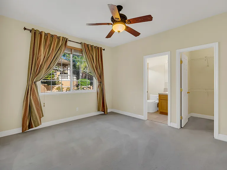 2144 Terrena Valley Dr — Photo 12