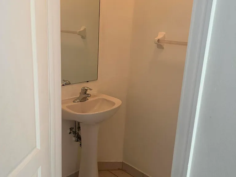 303 Seminole Palms Dr — Photo 35