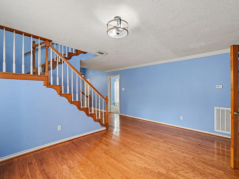 14707 Treborway Dr — Photo 12