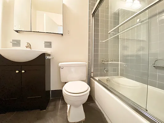 Rented by Voro NYC | media 29