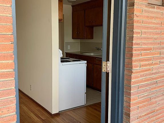 4th image of 1521 NW 51st St APT 7