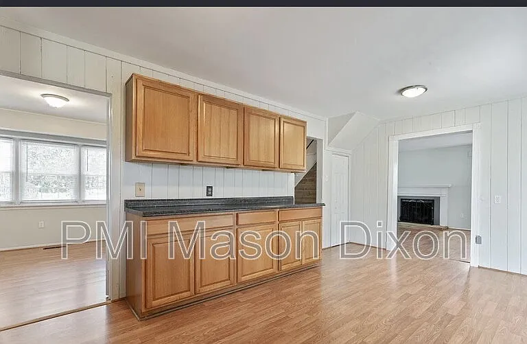 12718 Haskell Ln — Photo 7