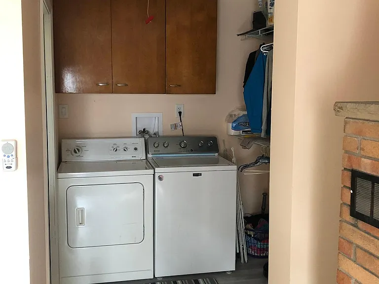 33 Burton Ave — Photo 5