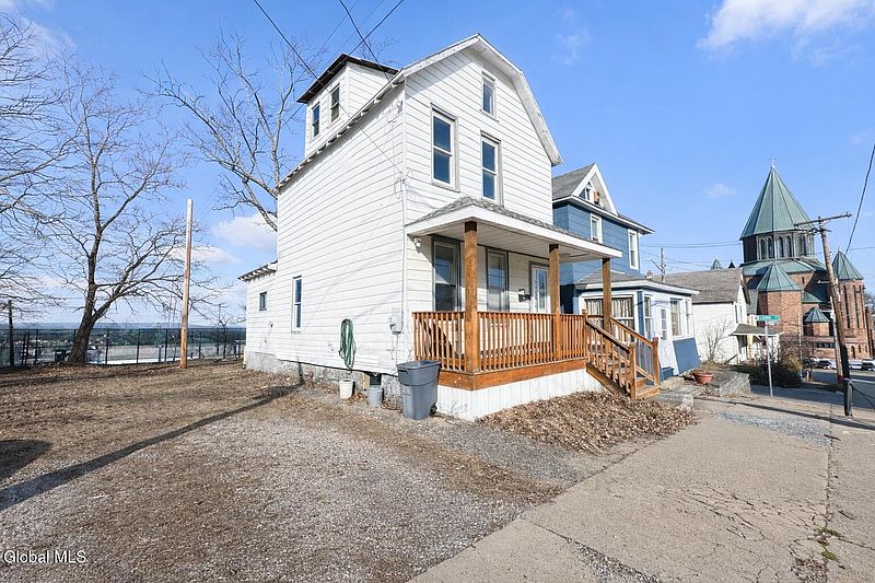 2nd image of 11 Landon Terrace
