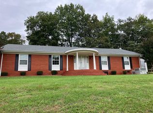 170 River Dr, Tuscumbia, AL 35674