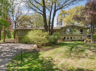 4 Ski Ln, North Oaks, MN 55127