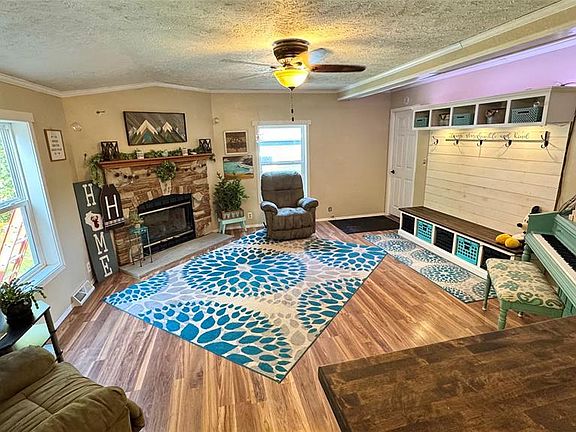 3rd image of 13139 Jones Drive