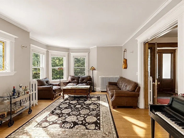 104 Englewood Ave — Photo 3