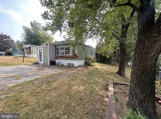 52 Buckeye Ln, Carlisle, PA 17015