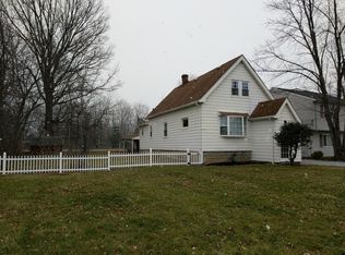 1307 E 351st St, Eastlake, OH 44095