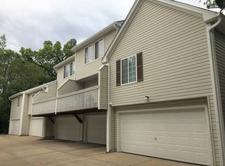 259 W Treehouse Ln, Round Lake, IL 60073