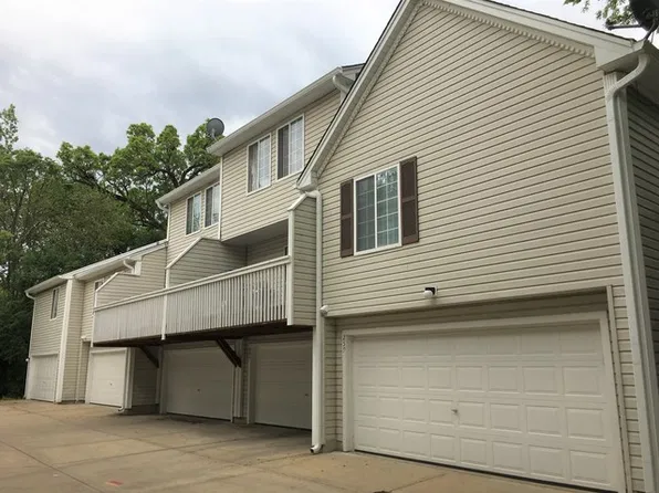 259 W Treehouse Ln, Round Lake, IL 60073