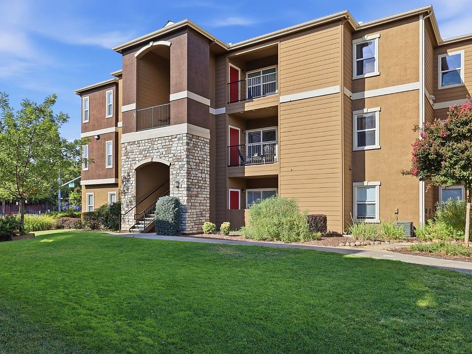 1st image of 8434 Walerga Rd APT 324
