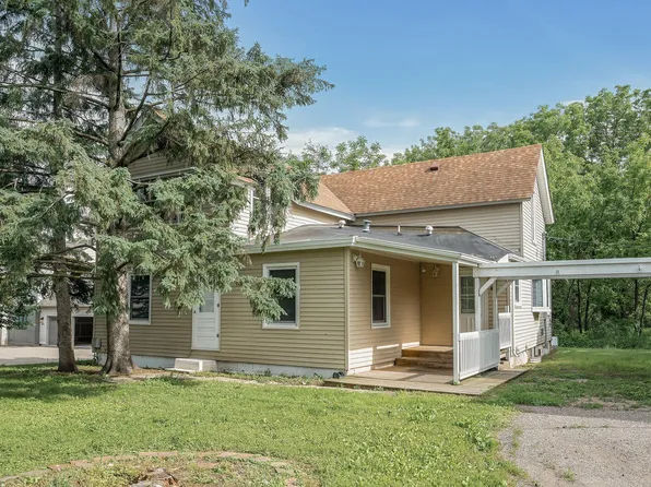 5565 Eastview Ave, Mound, MN 55364