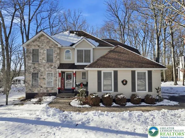 161 Escoll Dr, East Stroudsburg, PA 18301
