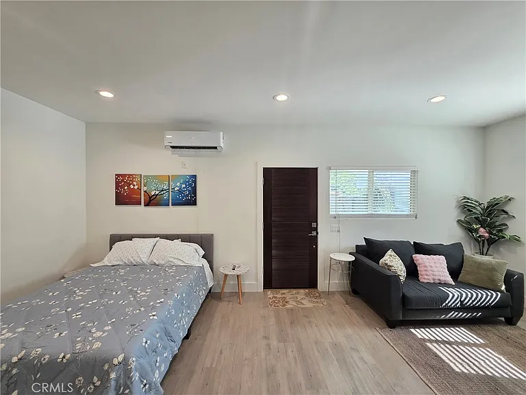 6956 Glade Ave — Photo 8
