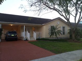 15962 SW 96th Ter, Miami, FL 33196