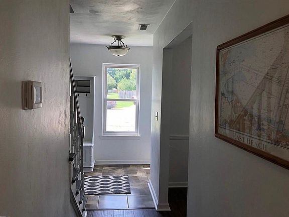4th image of 654 Aubrey Dr