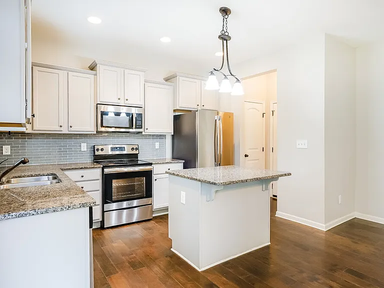 244 E Webber Ln — Photo 7