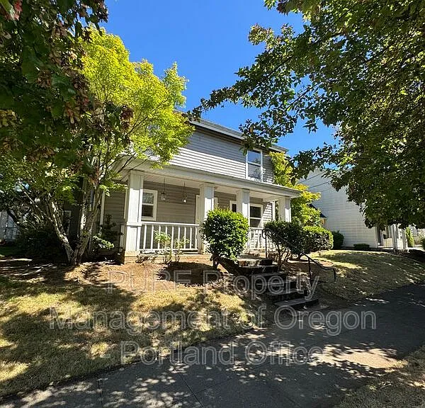 6734 N Montieth Ave — Photo 2