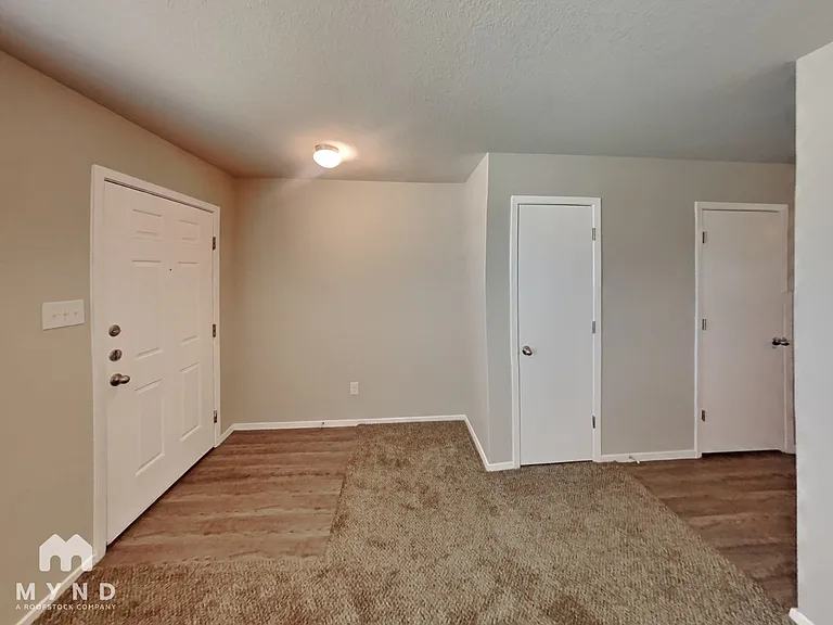 9527 Apple Ridge Ln — Photo 7