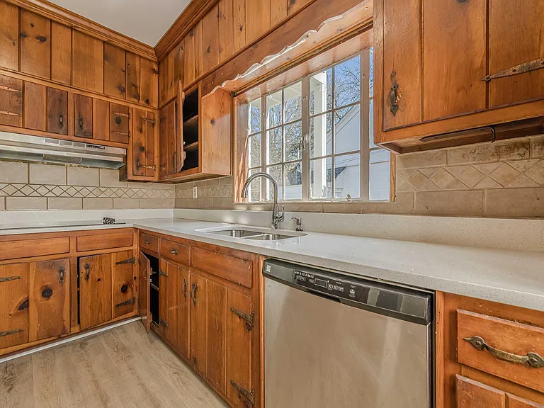 23-web-or-mls-N Decatur Rd-17_03072025