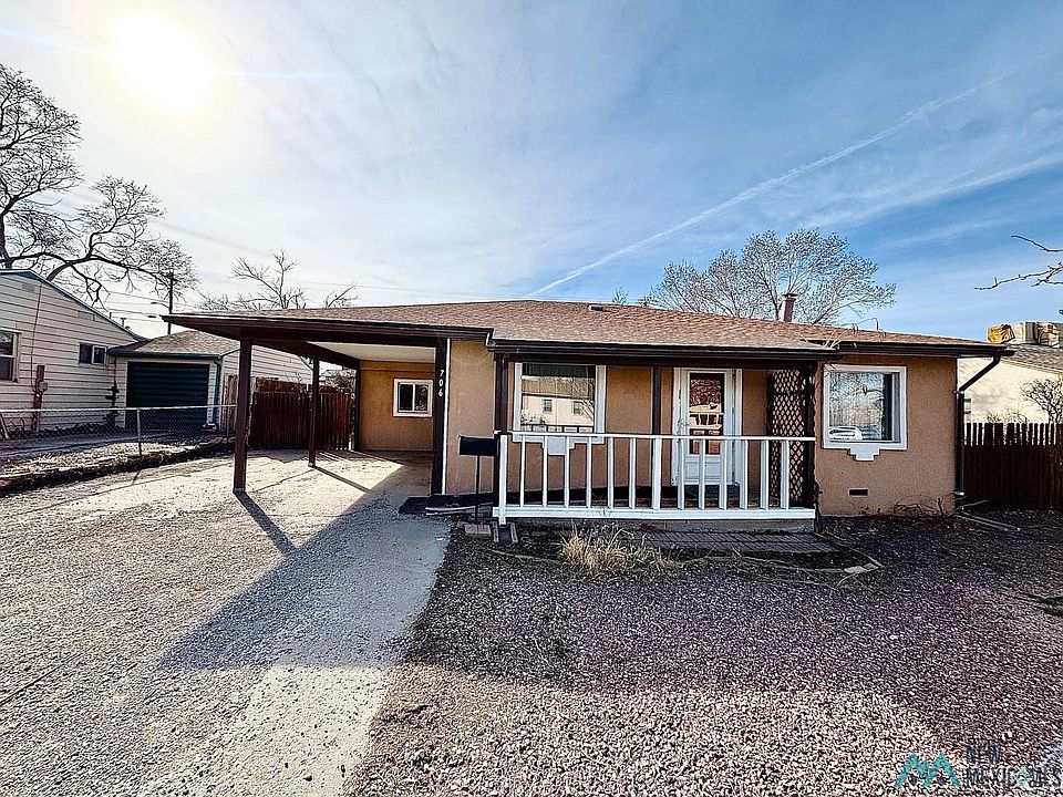 1st image of 706 Sunset Dr