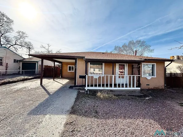 706 Sunset Dr, Gallup, NM 87301