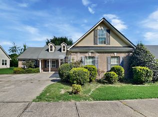 4124 Granite Falls Ln, Loganville, GA