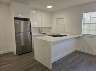 8000 Tatum Waterway Dr APT 5, Miami Beach, FL 33141