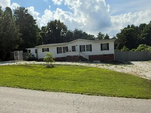 246 Pondfield Rd, Gaffney, SC 29340