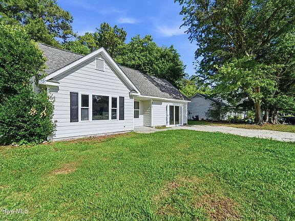 2nd image of 408 Cottonwood Lane