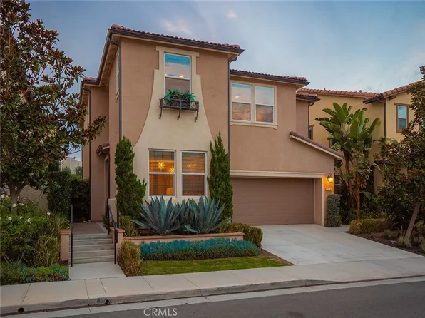 2824 Villa Catalonia Ct, Corona, CA 92881